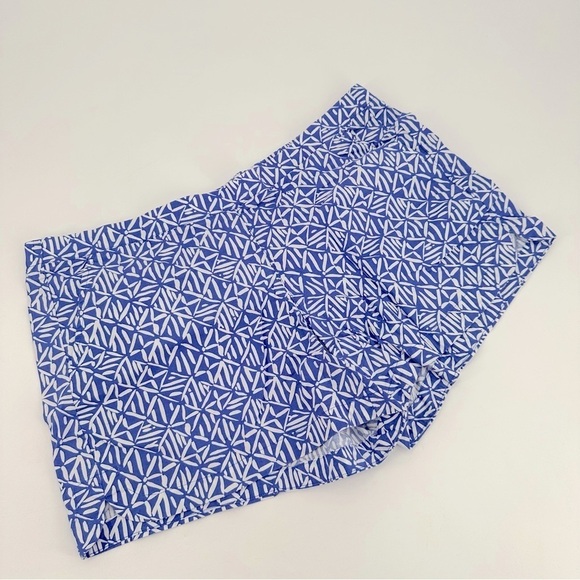 Lilly Pulitzer Blue Ocean View Shorts Size XL - Picture 1 of 4